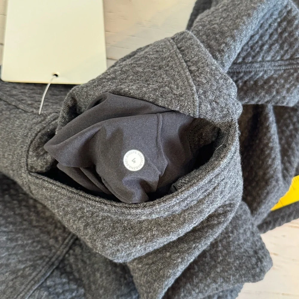 Lululemon Can You Feel The Pleat Crop SHR Heather Black
